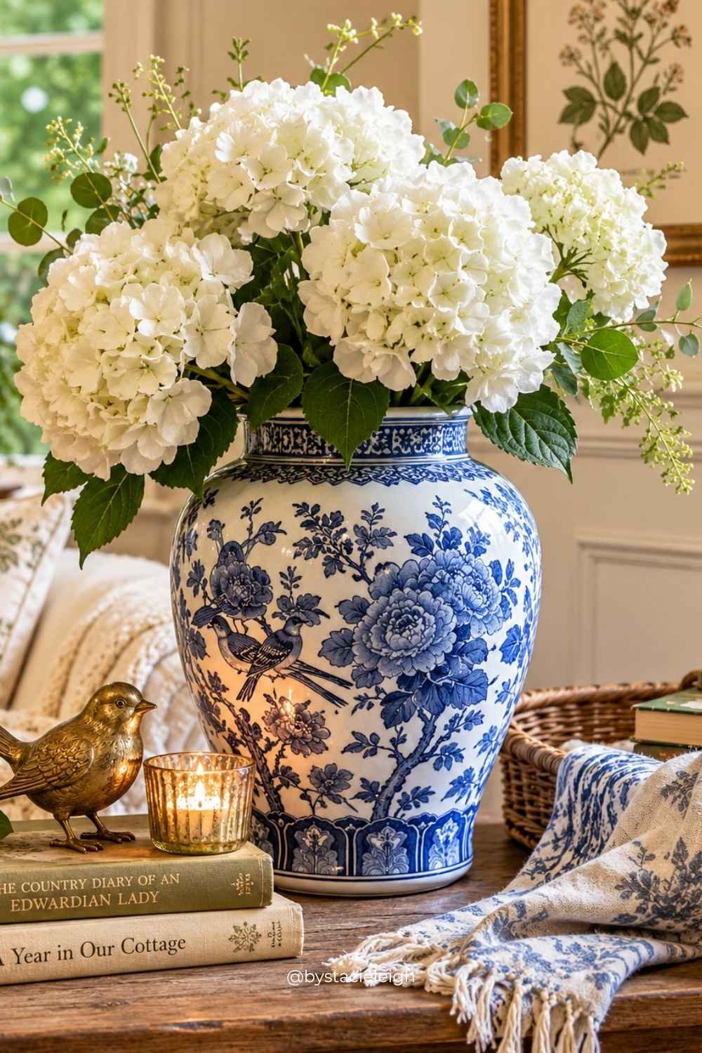 blue and white ginger jars styled with white hydrageneas 