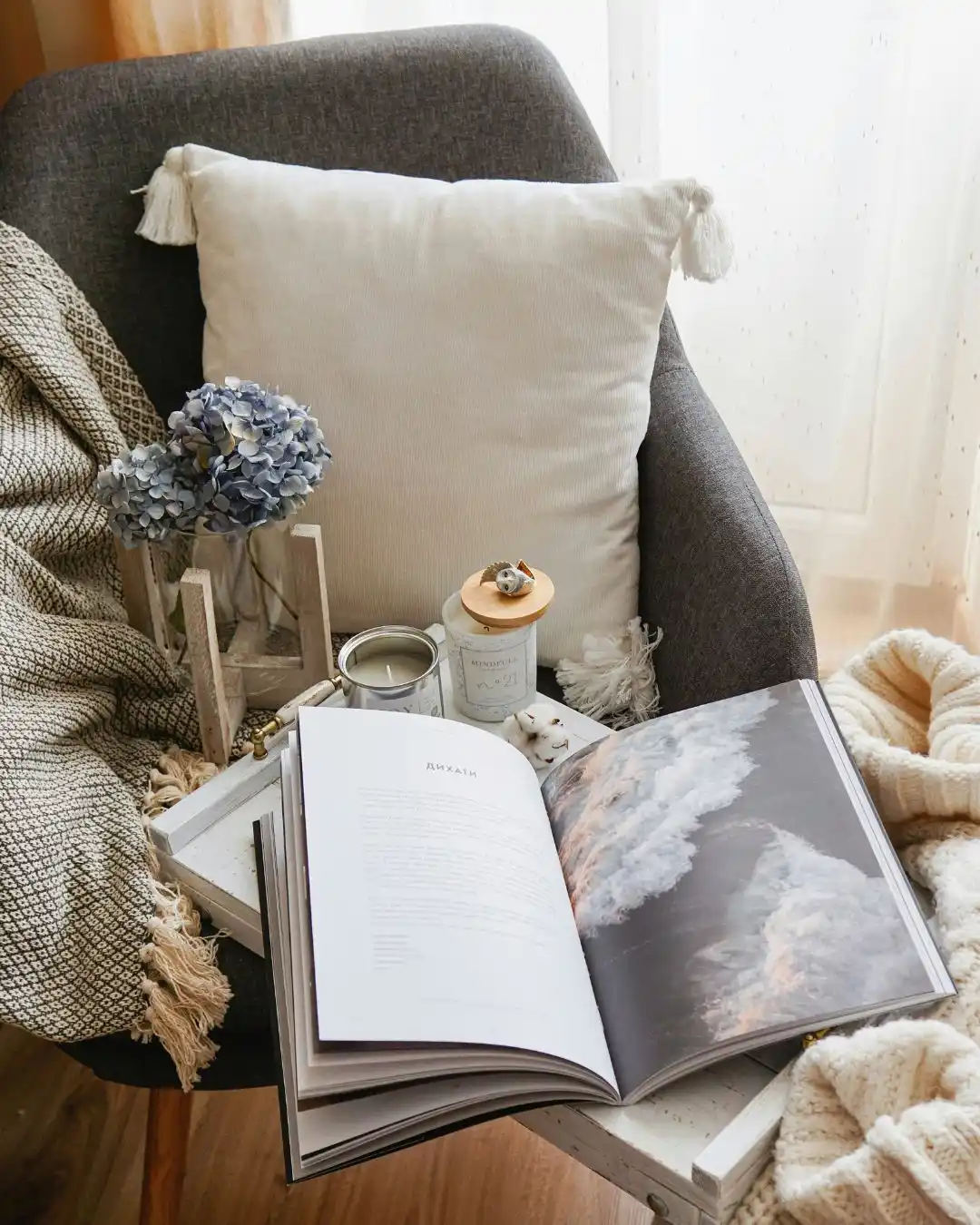 cozy window reading nook diy
